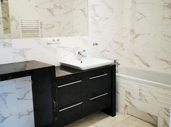 Przy Parku- Parking Gratis!!! Apartmán Čenstochová