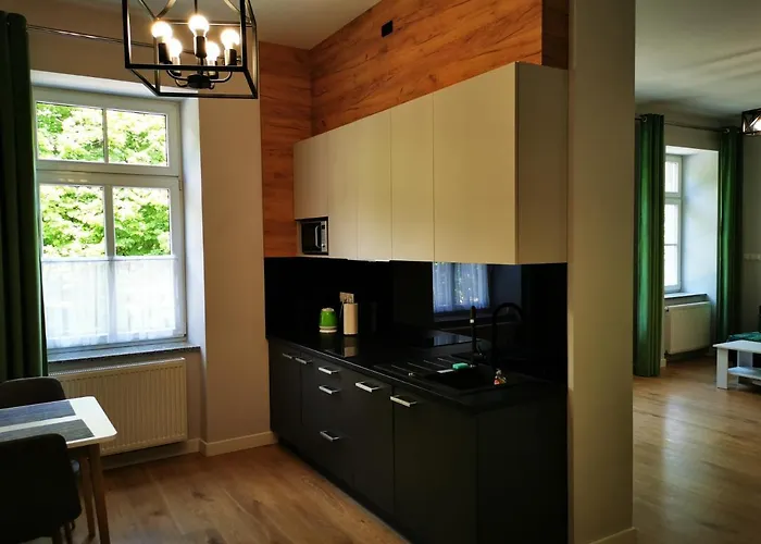 Przy Parku- Parking Gratis!!! * Čenstochová