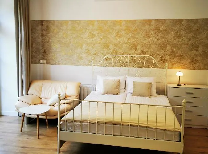 Przy Parku- Parking Gratis!!! Čenstochová